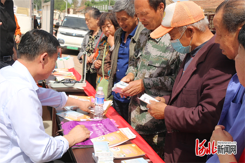 河北各地开展"5·29会员活动日"宣传服务活动