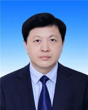 拟任正厅职许昌市委副书记,政法委书记黄旭东2014年2月,他转任三门峡