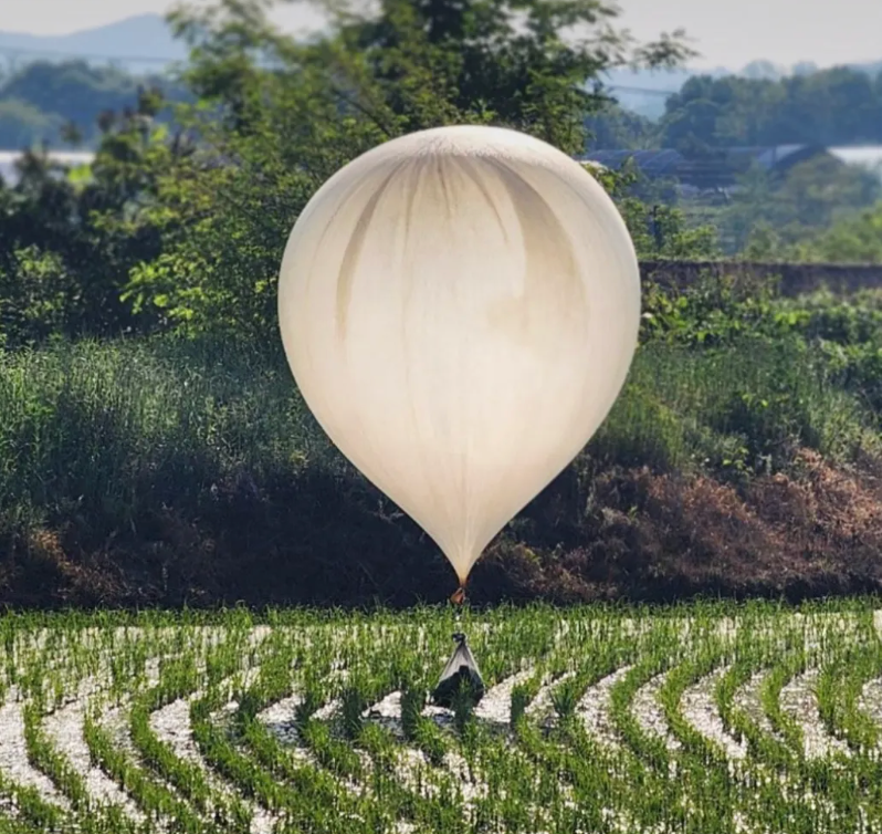 "屎到临头",留学韩国撞上朝鲜垃圾气球