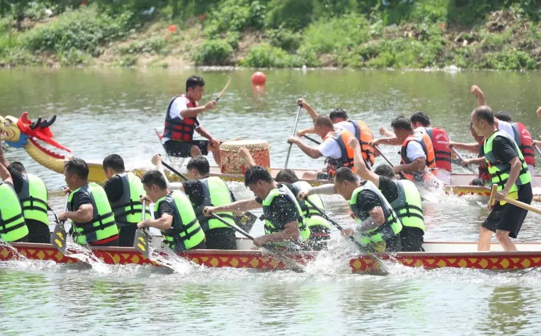 龙塘竞渡,乘风破浪!乐东利国镇冲坡村端午节龙舟赛开赛