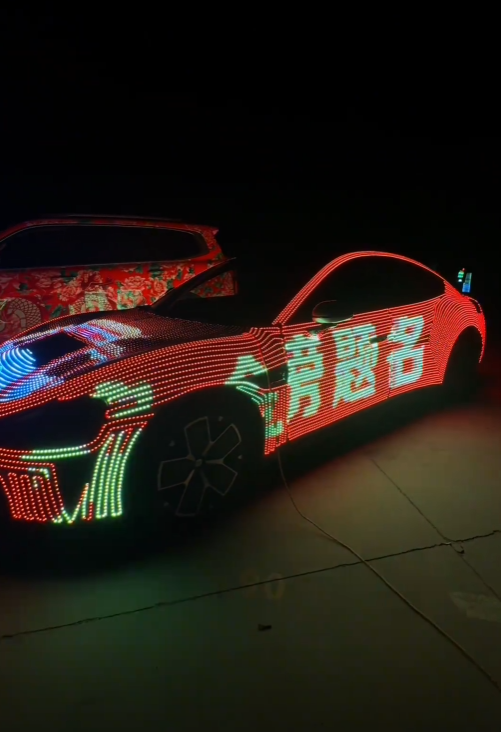 鬼火版小米su7前往北京小米总部 车主希望与雷军合影