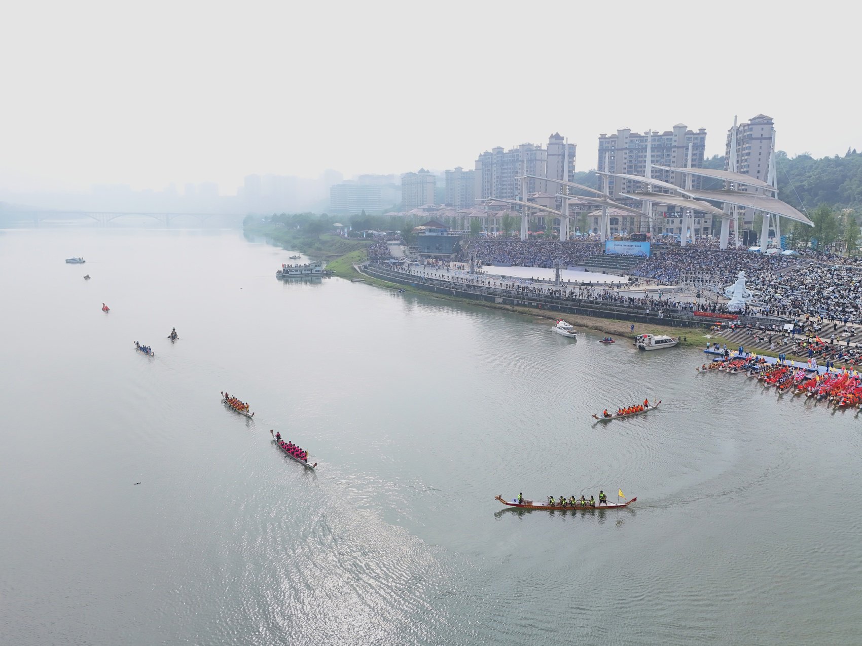 文化中国行丨龙舟上的端午文化