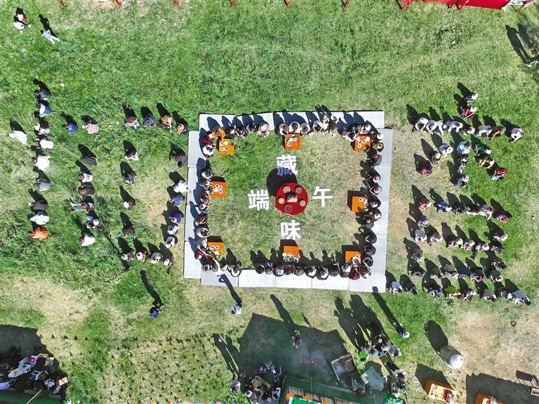 我区各地举办多彩活动过端午