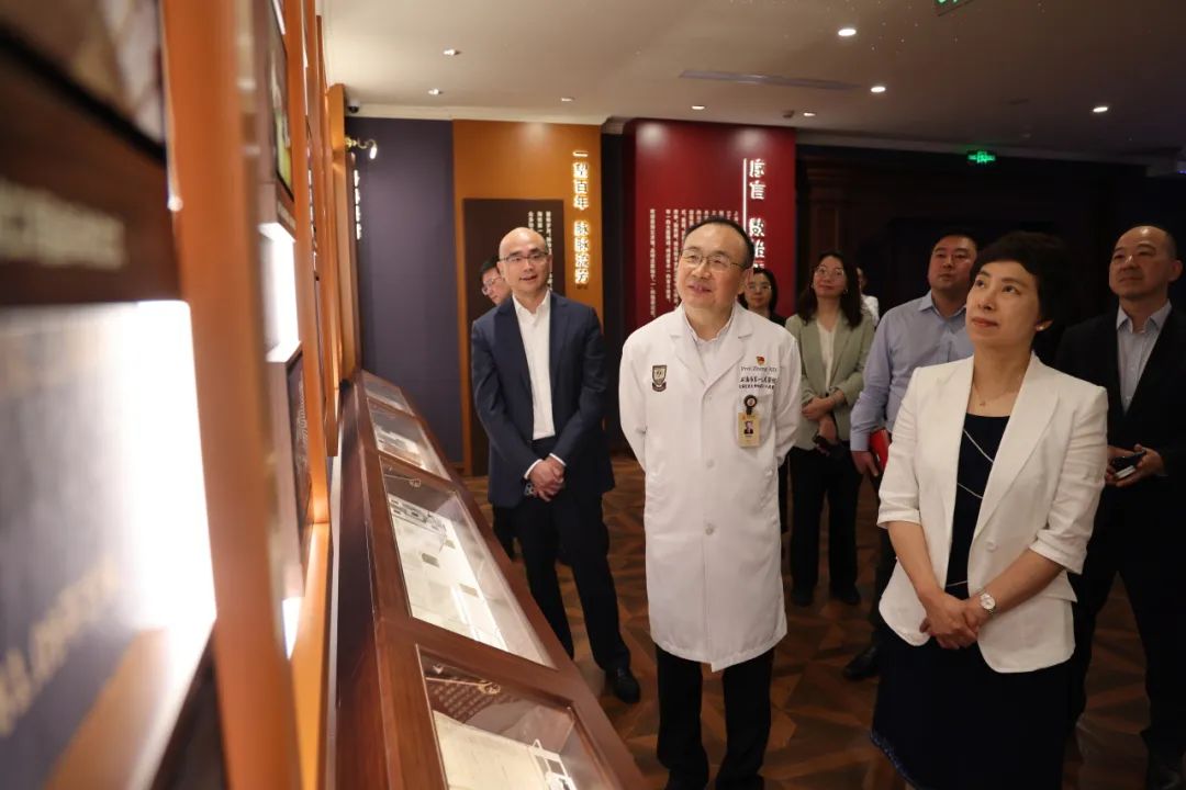 市一医院党委副书记宋国明,沈静,副院长孙晓东,陈童,韩邦旻,胡国勇,总