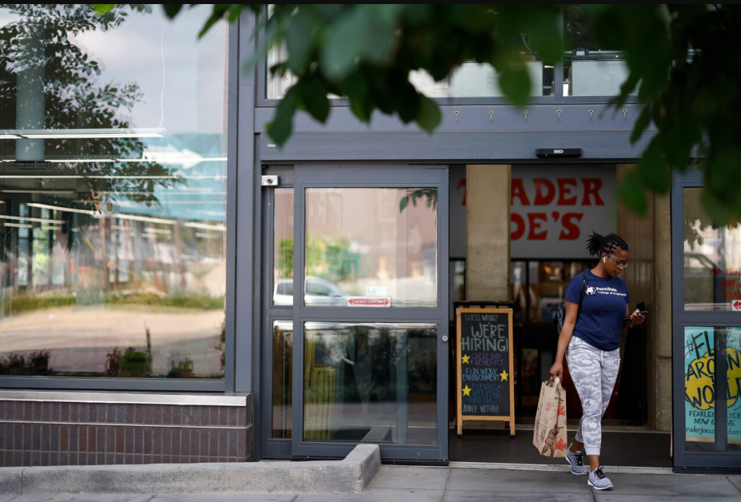 美国华盛顿一家食品超市.