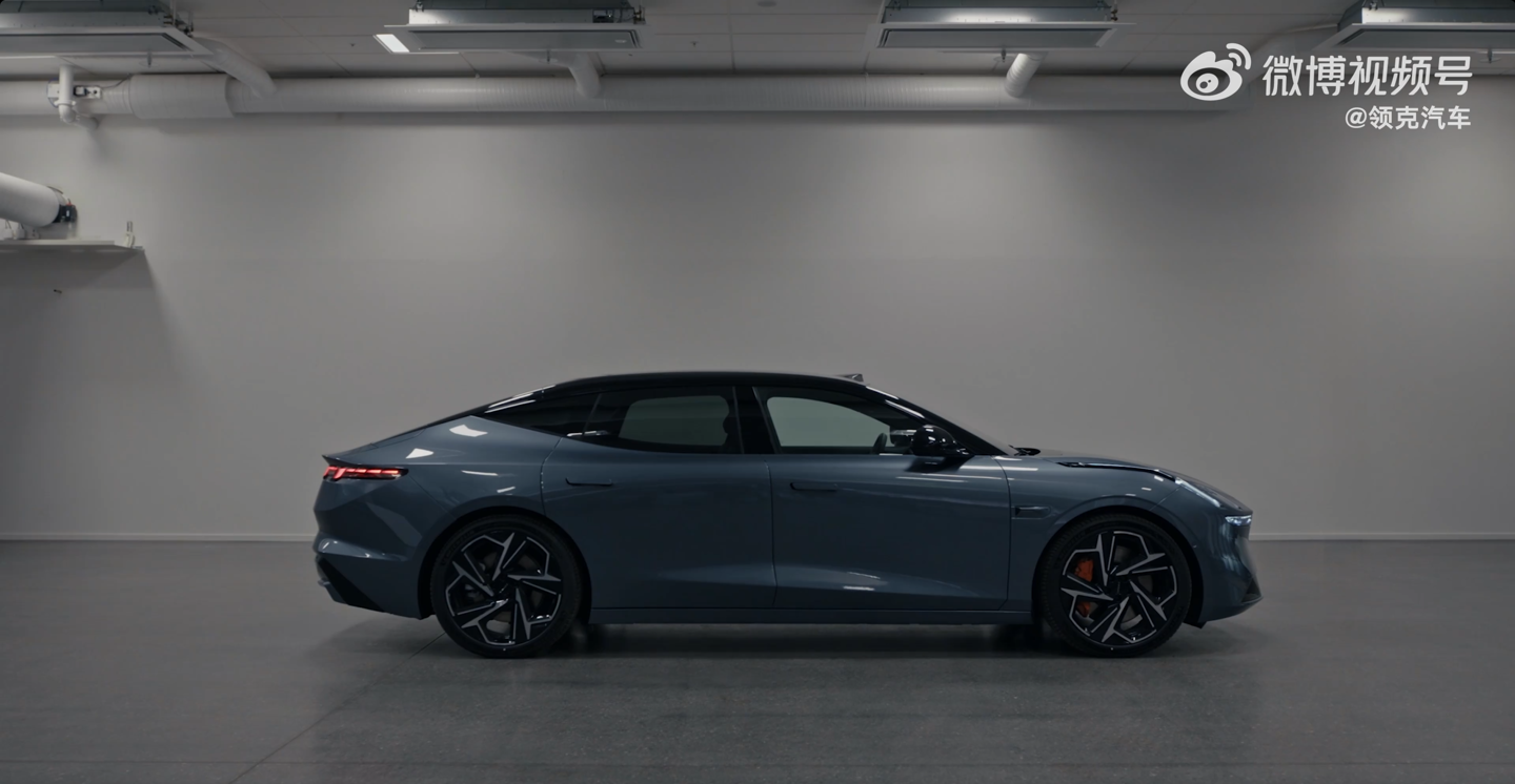 领克公布首款纯电轿车 zero 官图,内饰设计,今晚 8 点全球首发