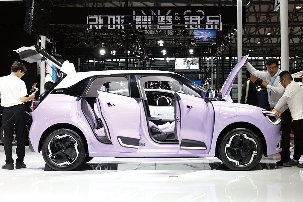 车展热 人气足|车展_新浪财经_新浪网