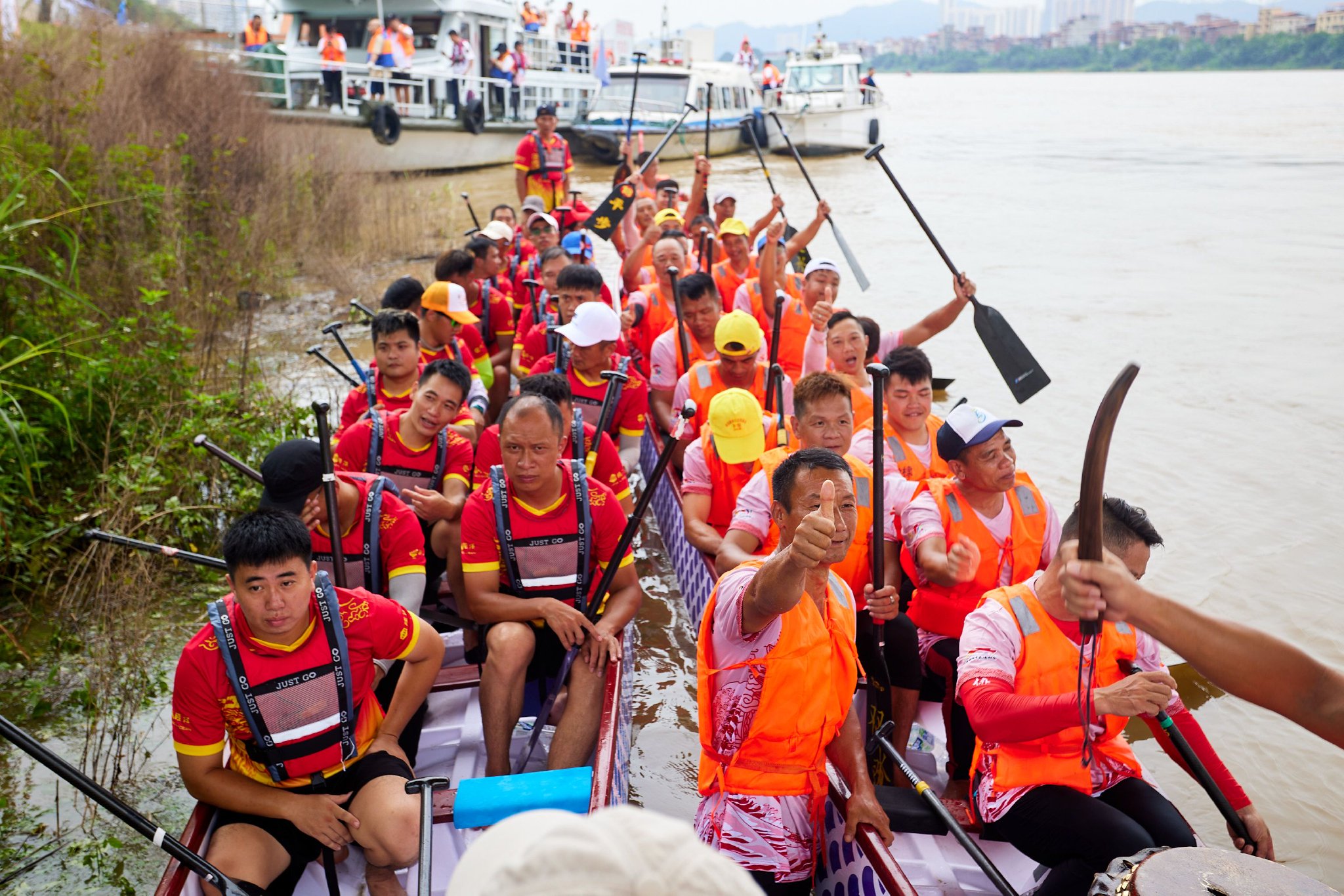 广西梧州携手粤港澳大湾区共叙"体育 "融合发展 龙舟