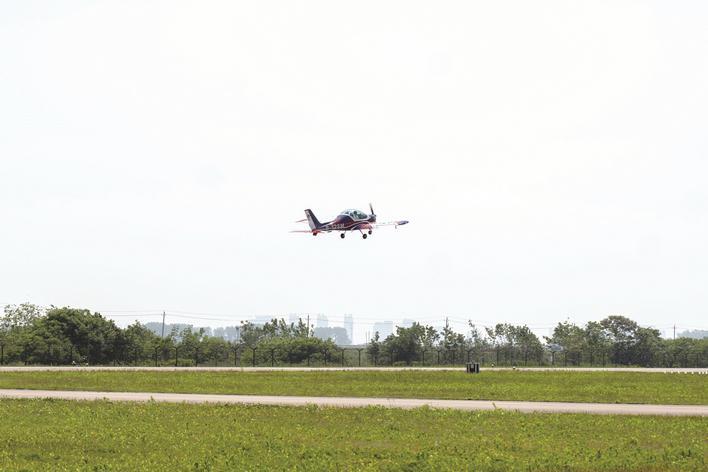 镇江大路通用机场 瀚瑞控股供图本报记者 潘宇琴本报通讯员 张晓君 唐