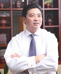 勇当向"新"而进"弄潮儿"