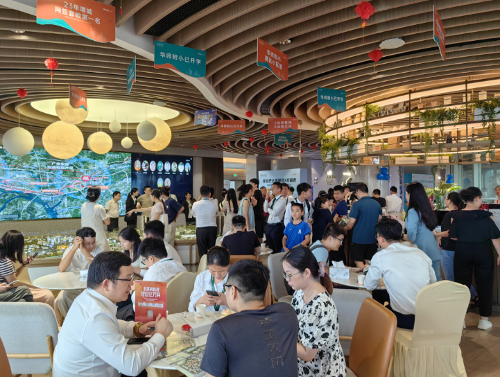 都会四季项目售楼处现场 图片来源:受访者提供