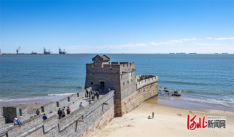 2022年10月拍摄的山海关老龙头.