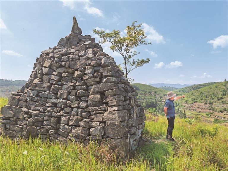 古镇与夜郎历史交相辉映