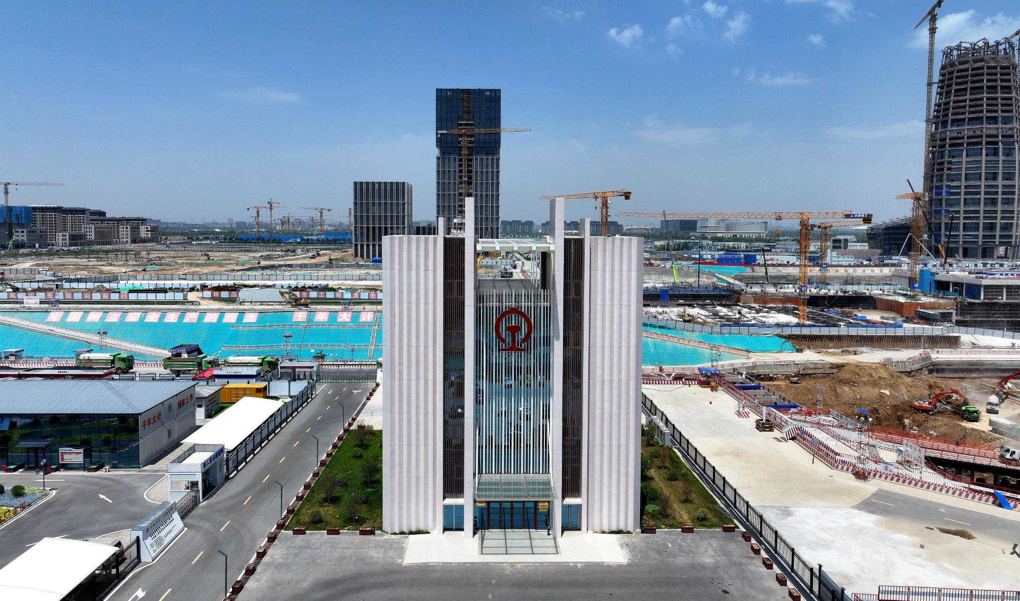 忻雄高铁雄安地下段及相关工程3标调度指挥中心这样庞大的建设,对于在