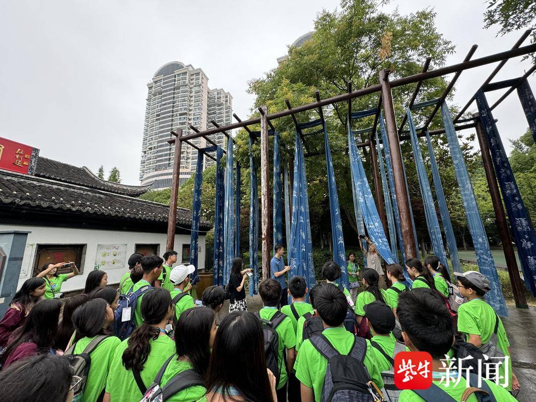 "锦绣江苏"南通站:美国青少年游濠河,做印染,深度体验非遗文化