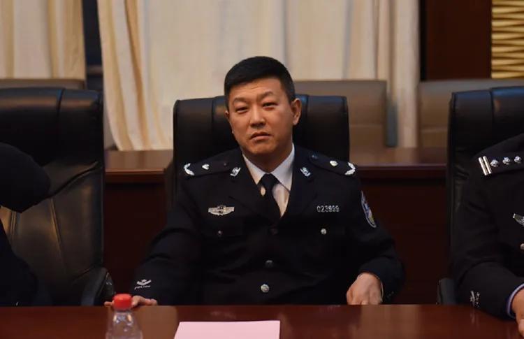 为获提拔,一公安局长写了60多封"举报信"|哈尔滨市_新浪财经_新浪网