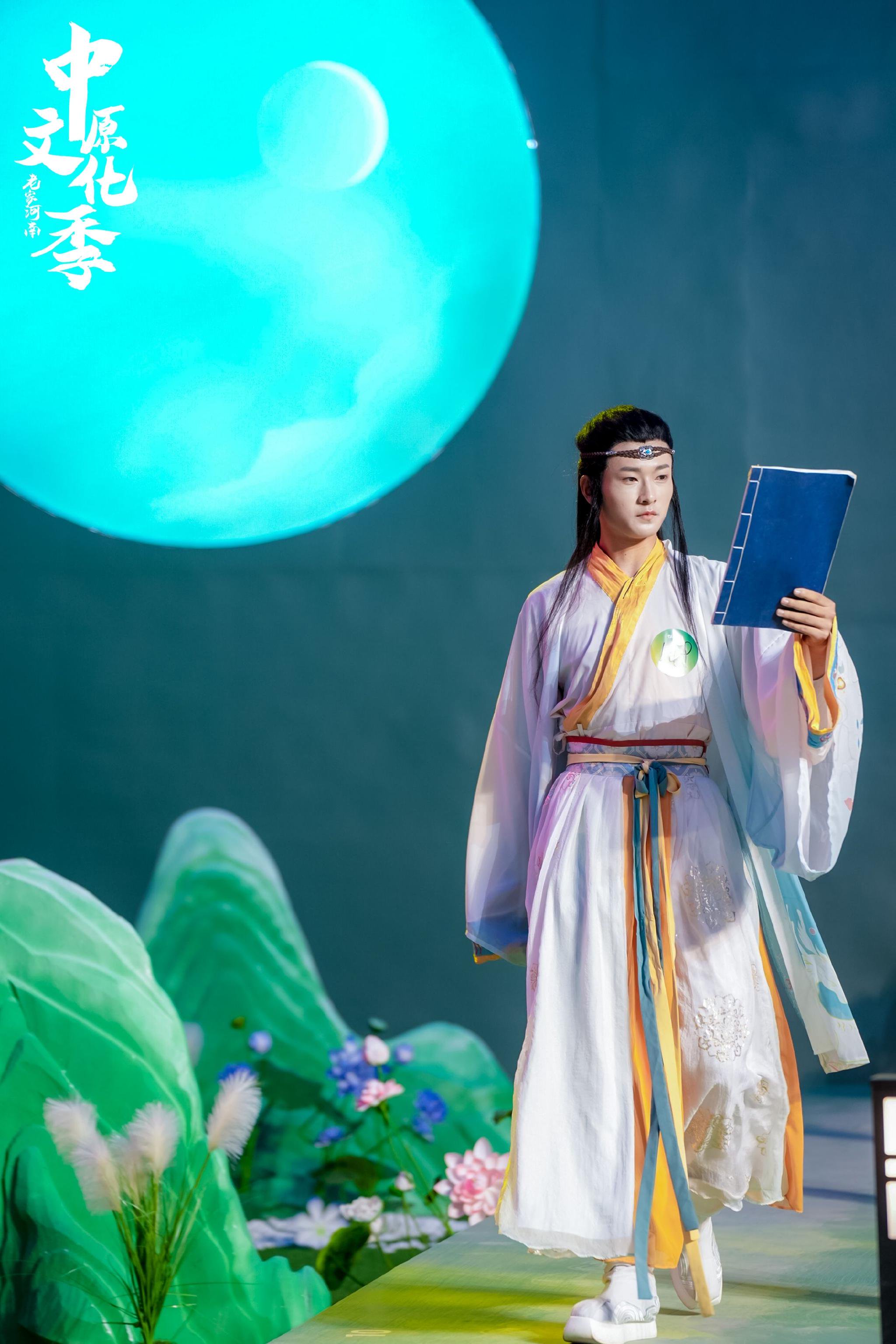 梦回仙境!在这里汉服少年与你相遇