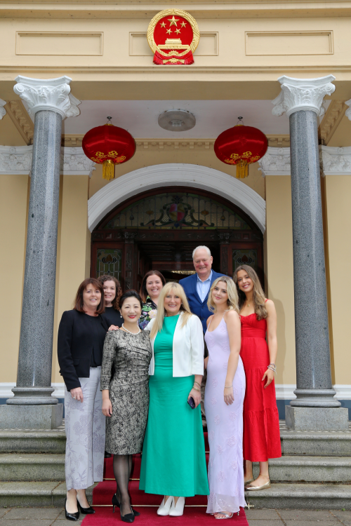 驻贝尔法斯特总领事张美芳会见英国北爱尔兰泰坦尼克博物馆首席执行官