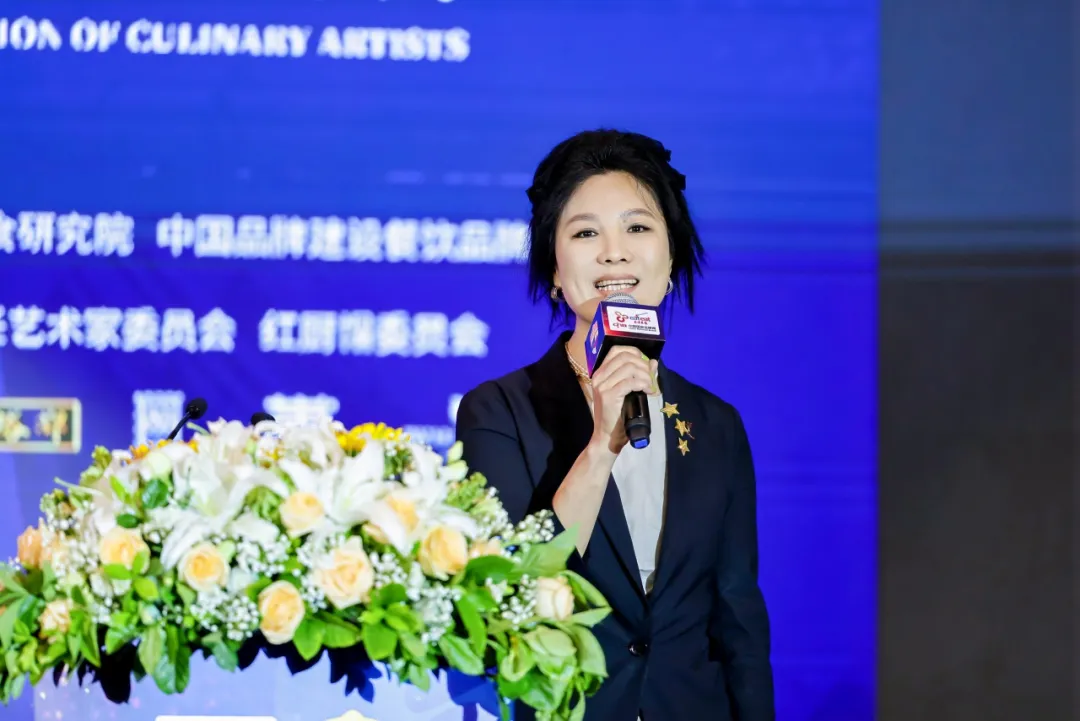 图：大董餐饮学院院长单蕊解读大董品牌联动+孵化标准化烤鸭门店的关键