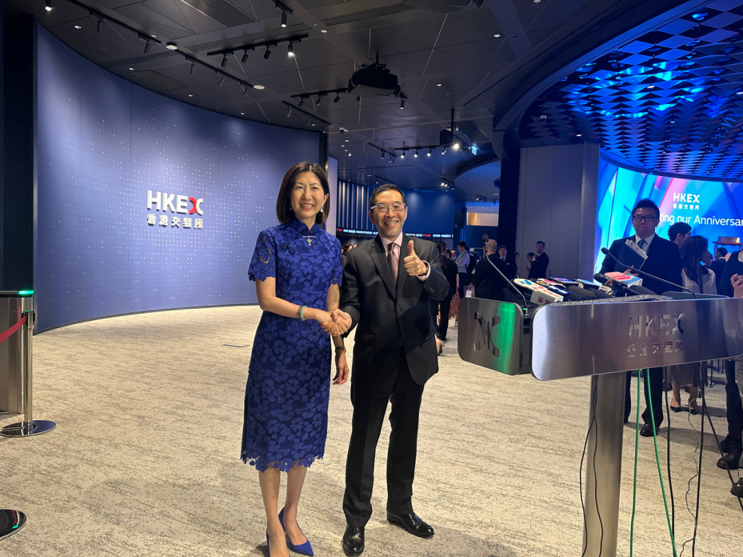 陈翊庭“揭秘”唐家成是她的“伯乐”，内地企业海外上市备案将提速，下半年港交所将迎来更多、更大型的IPO