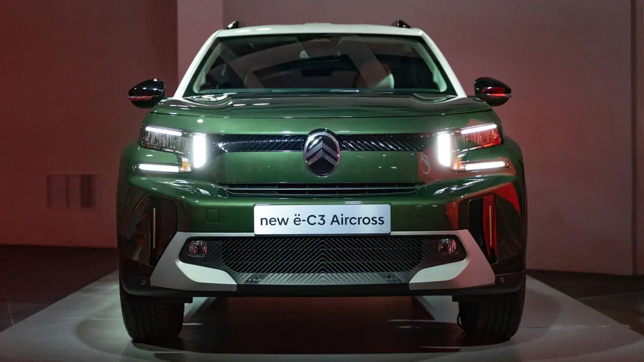 小型SUV 全新雪铁龙C3 Aircross 7座版实车图发布