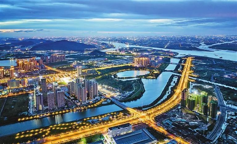 中山市翠亨新区夜景。（中山日报供图）