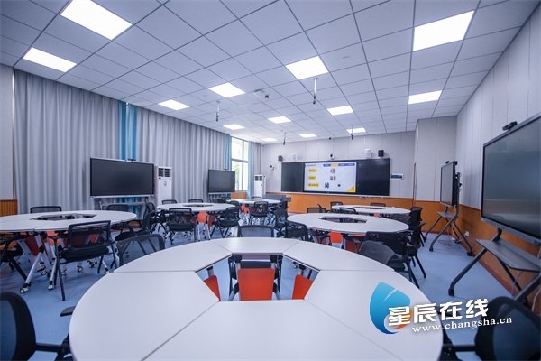(长沙工业学院教室.图片来源:星辰全媒体记者 张奇涛 摄)