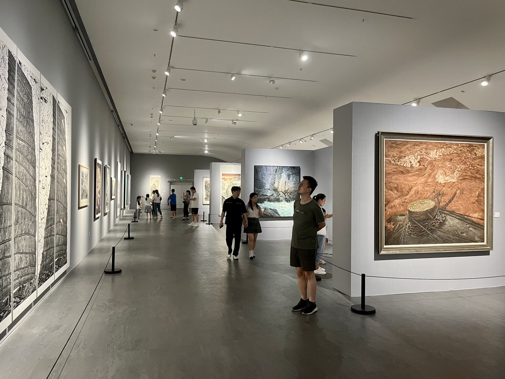 百位艺术家呈现百件力作 “从长江走来”主题美术作品展亮相蓉城|作品展_新浪财经_新浪网
