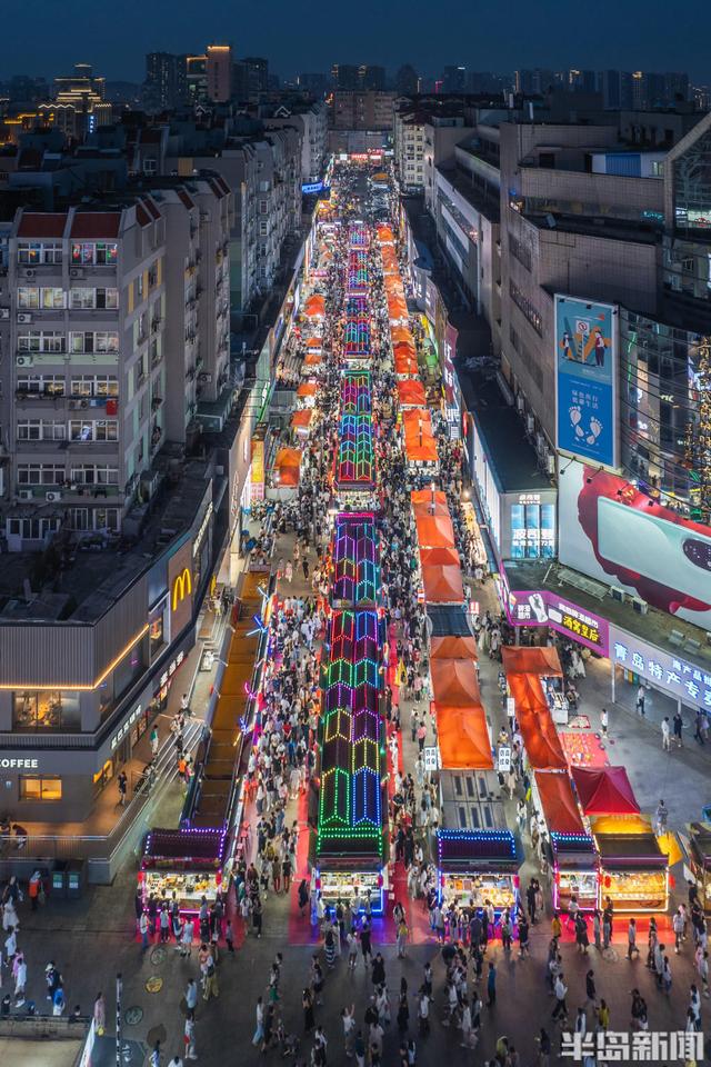 台东步行街开启夏日"流量"模式