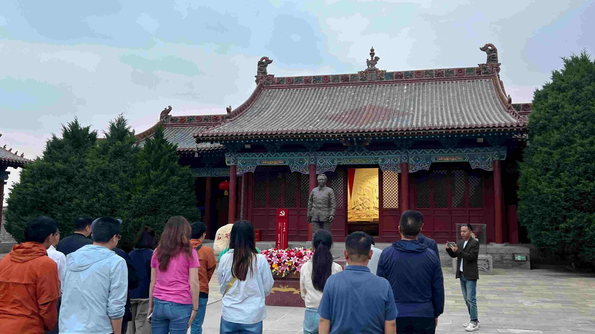 游客参观红军东征永和纪念馆 朱萌 摄东征村位于山西省临汾市永和县