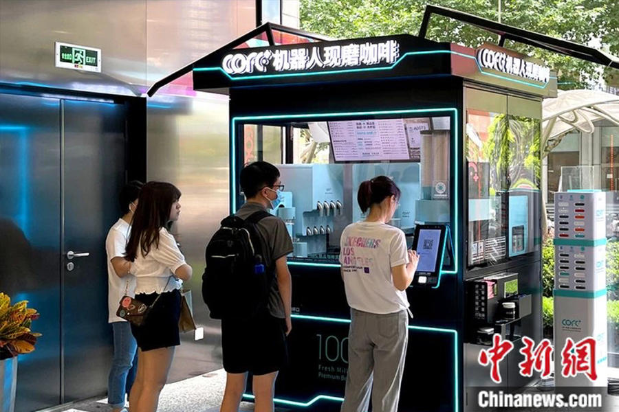 50秒制作1杯,24小时营业,机器人咖啡师将取代人类?