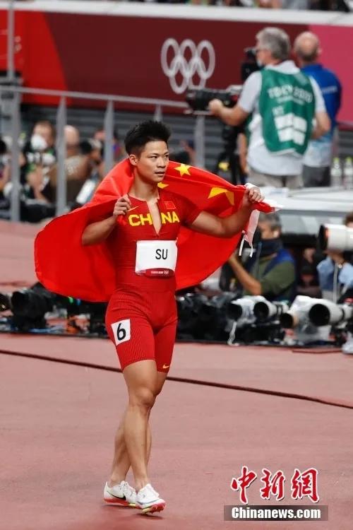 苏炳添在东京奥运会上&nbsp;中新社记者 韩海丹 摄