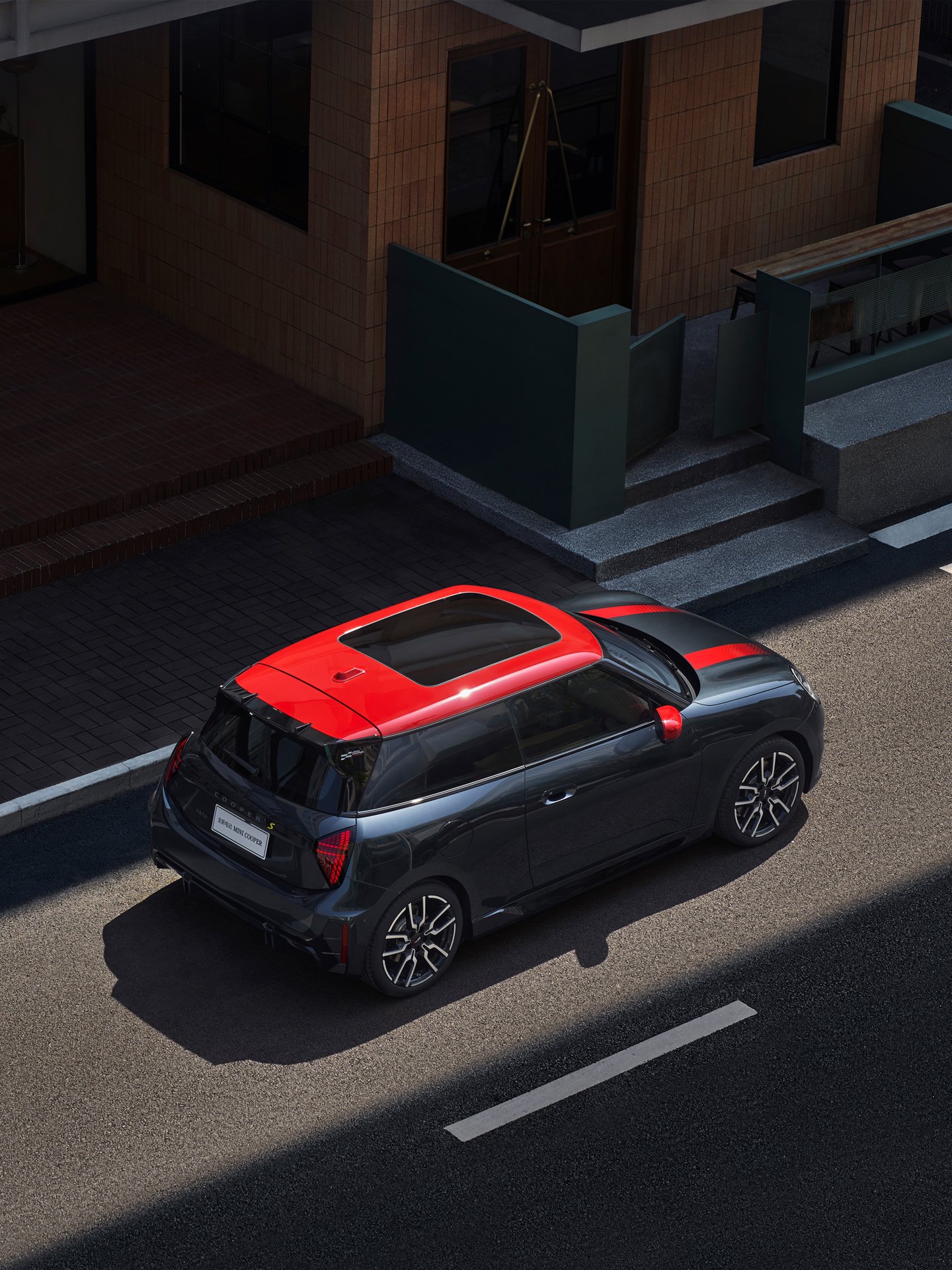 18.98 万元起：纯电 MINI COOPER 上市，光束汽车国产 / 续航 456km|MINI|国产|赛车手_新浪科技_新浪网