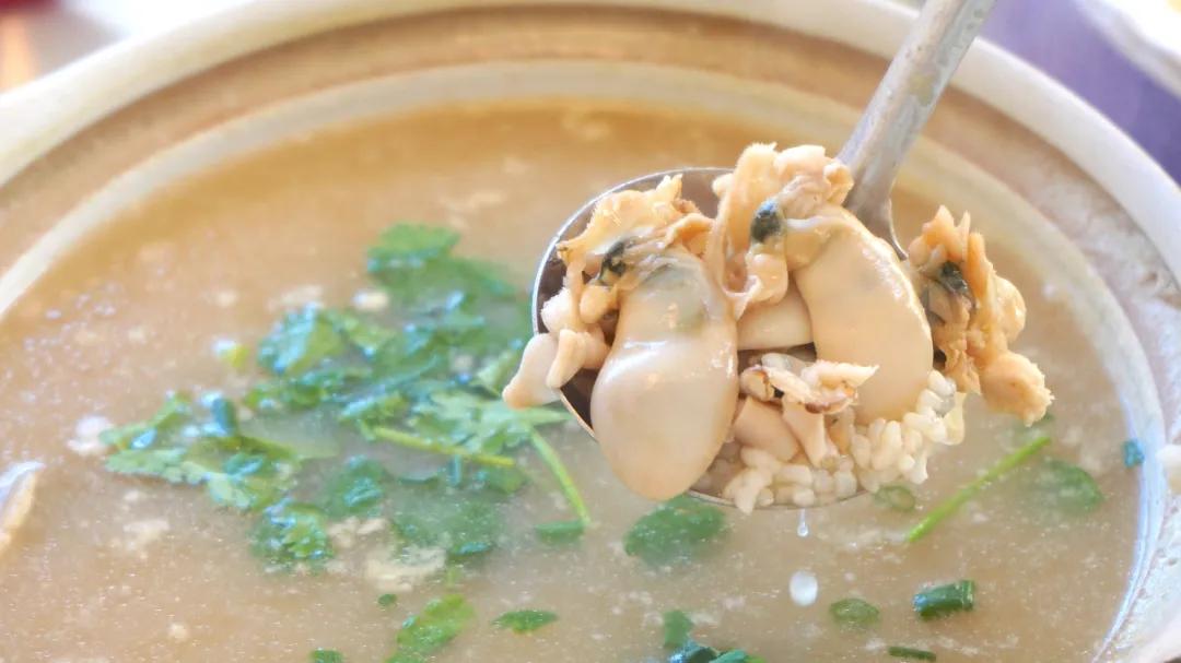 沙螺煮粥.吴东俊 摄