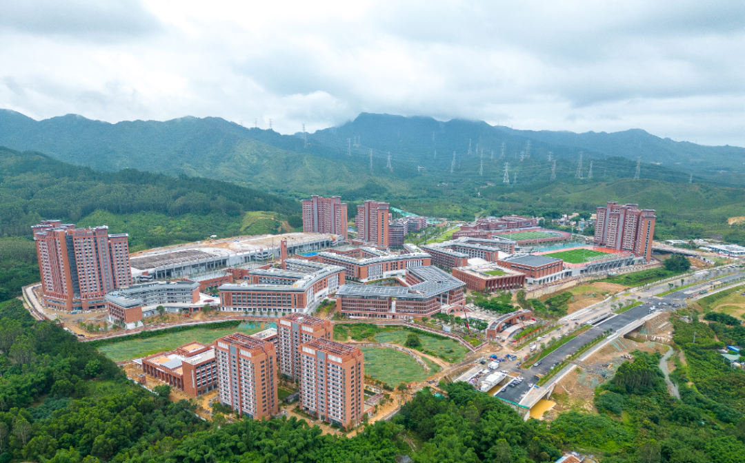 高中园片区大产业带来巨量就业机会,深汕积极联合企业与周边县市举办