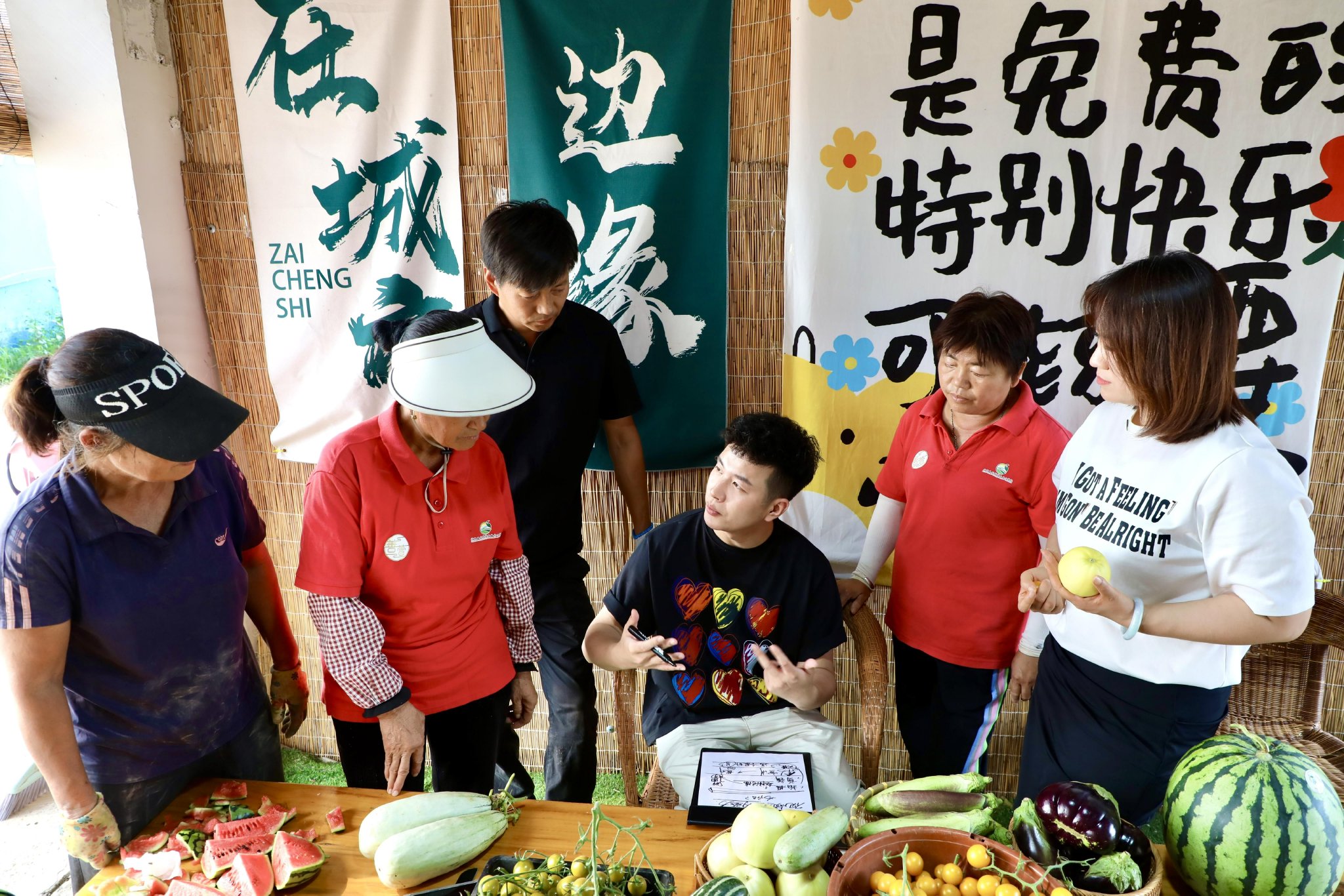 政府牵线引来电商主播,大兴地头"零佣金"带货|直播_新浪财经_新浪网