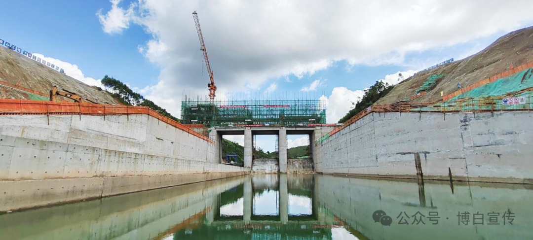 2m高程;大竹根至茅坡水厂管线已安装完成
