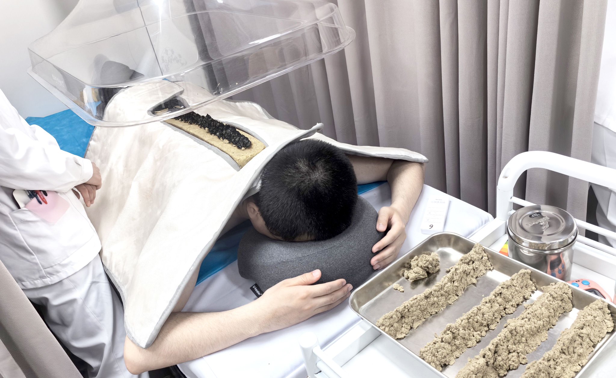 "三张名片"让中医药服务有温度