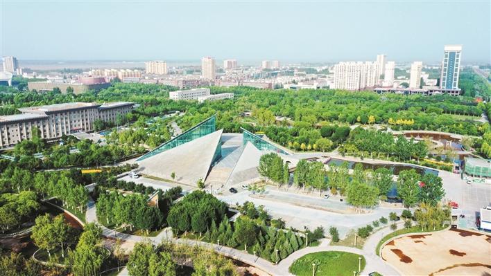 塔里木大学信息工程学院通信工程系学生在位于一师阿拉尔市的三五九旅