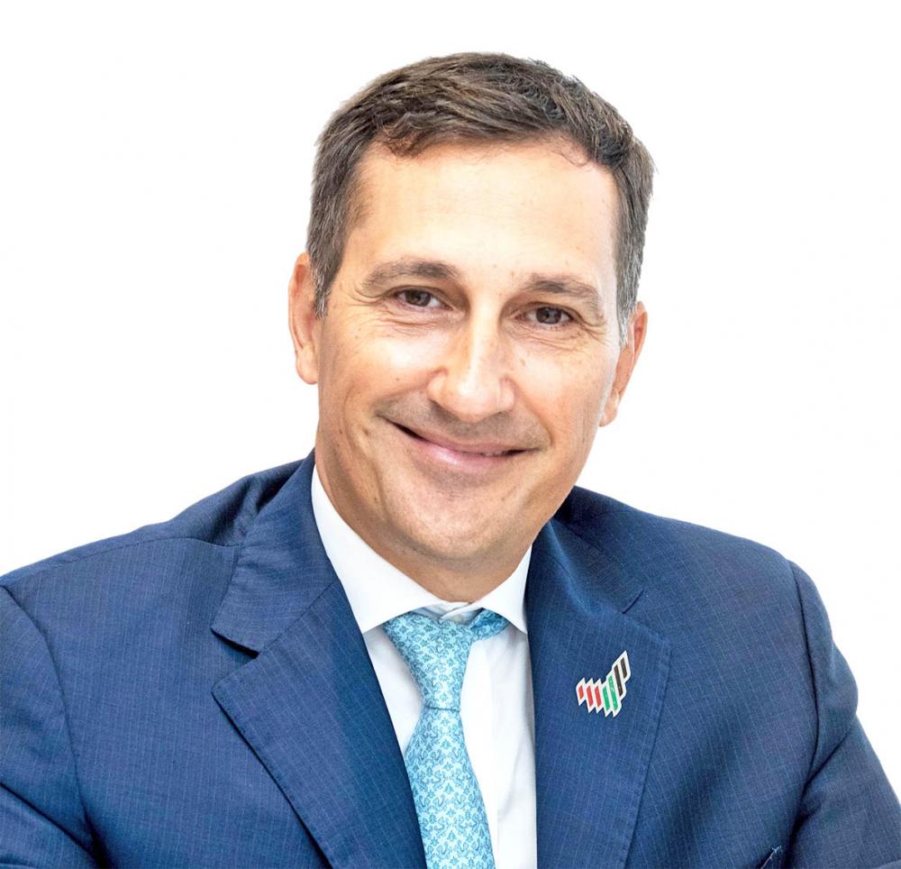 法尔基奥尼曾担任阿联酋联邦出口信贷公司阿提哈德信用