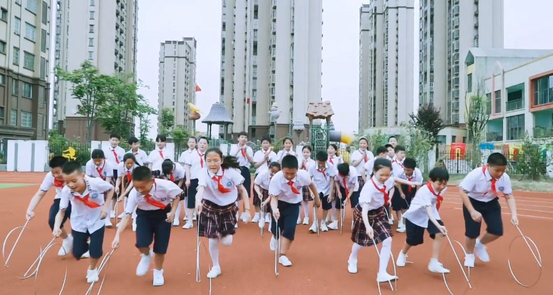 怀远第五实验小学:"花样"大课间 快乐值"拉满"