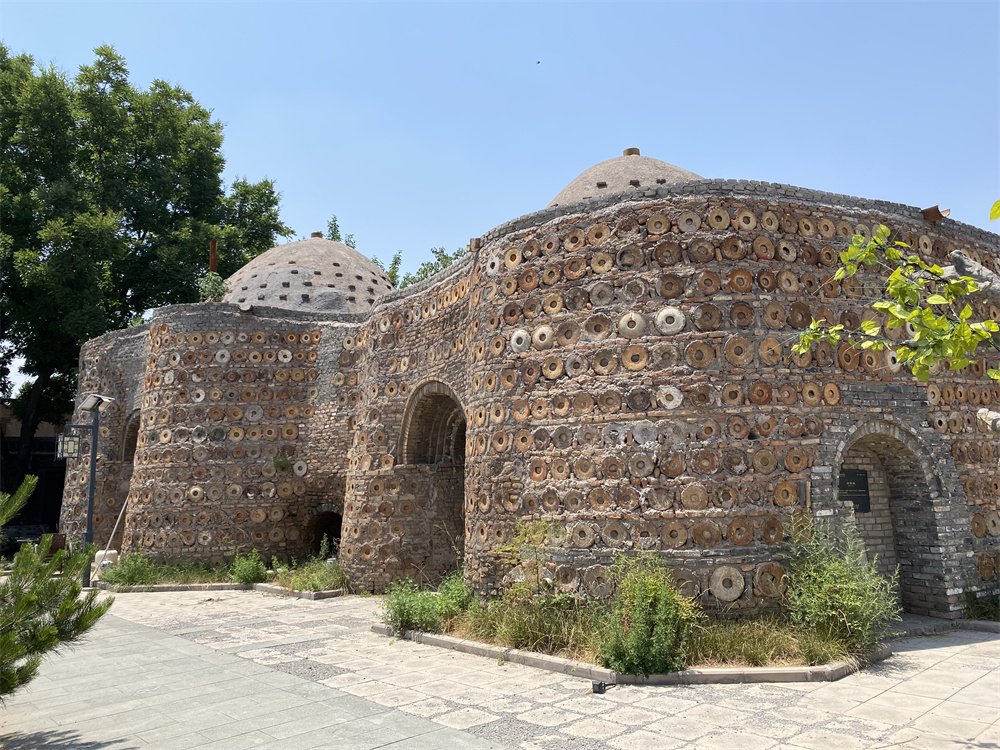 近日拍摄的邯郸峰峰矿区彭城镇清代连体馒头窑