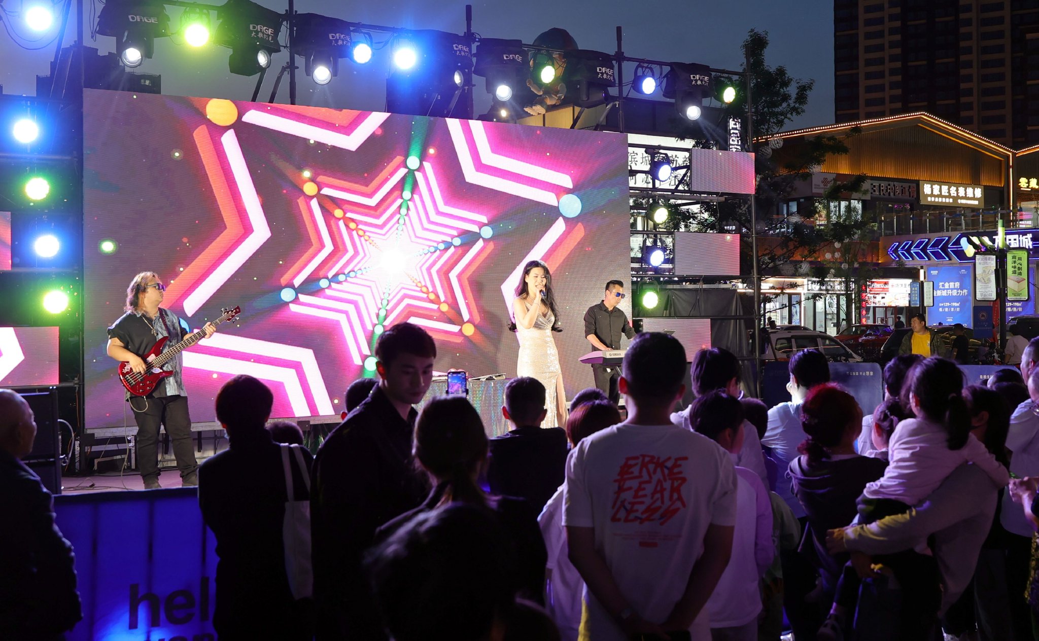 现代舞表演正在引领流行文化新风向