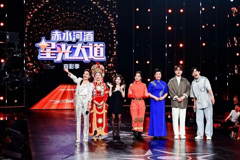 《星光大道》京彩季  "火焰蓝"卷起"绿旋风"