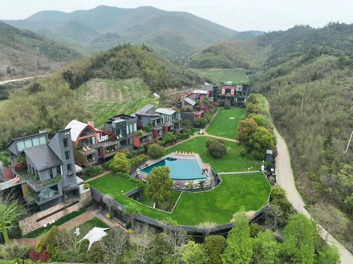 县域消费旺的多重启示 | 评论员观察