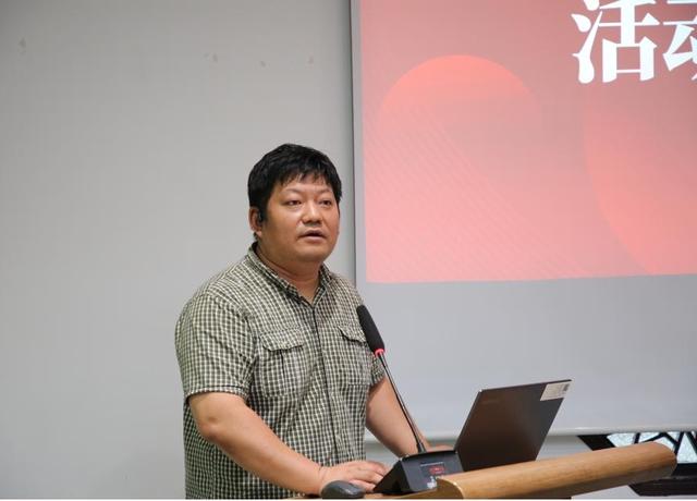 复旦大学上海医学院副院长吴凡,华山医院副院长伍蓉,华山医院党委副
