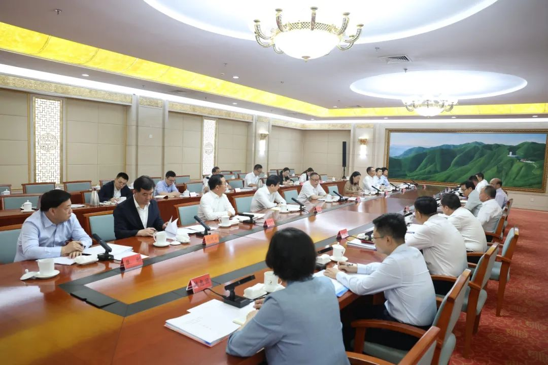 调研组在宁夏银川召开座谈会