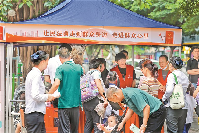 2024年龙岗区人口_深圳11区人口一览:龙岗区397万,坪山区55万