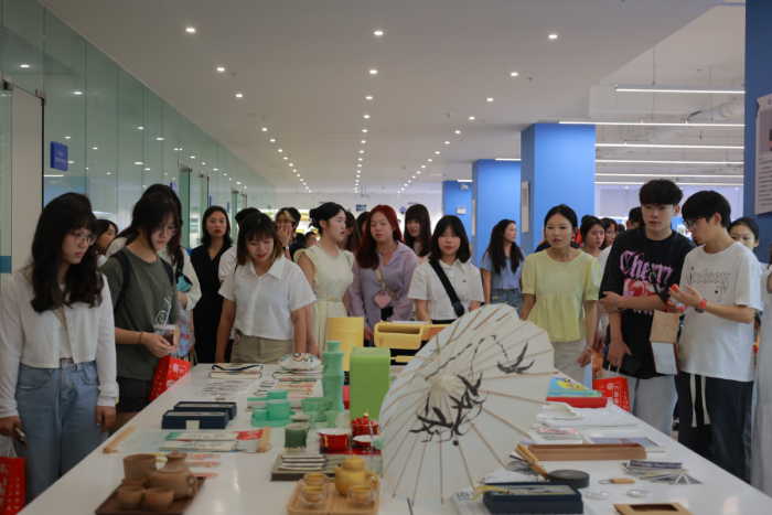 2024年脍炙人口的诗_2024第十届中国诗歌春晚震撼来袭!