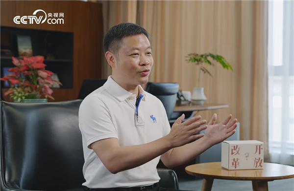 何小鹏:小鹏2026年推出自动驾驶出租车 但不介入运营